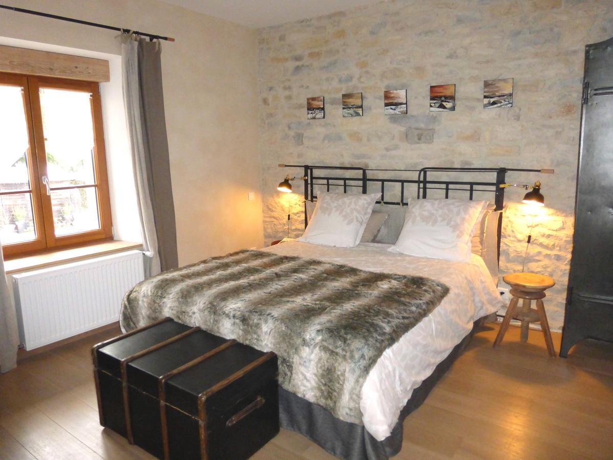 Chambres D'Hotes Bered Vuillemin Бом-ле-Дам Екстер'єр фото